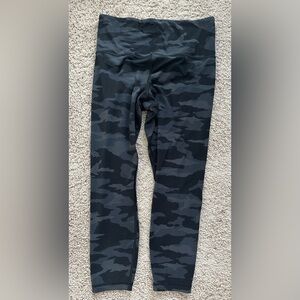 Athleta Elation high rise camo tights/leggings size MP medium petite 7/8 length